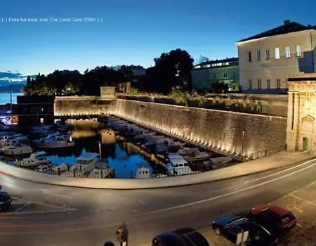 Διαμέρισμα Reza Luxury Ζαντάρ