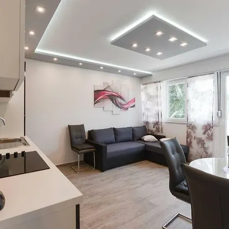 Reza Luxury Апартаменти *