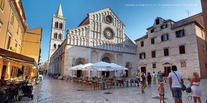 Reza Luxury Апартаменти Задар