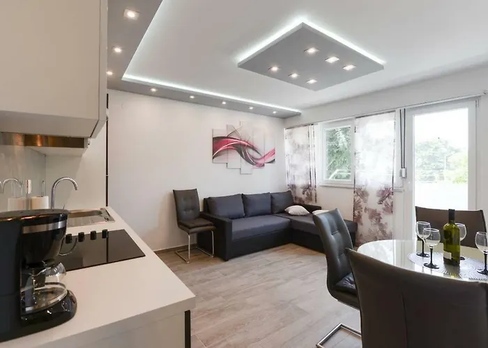 Reza Luxury Апартаменти *