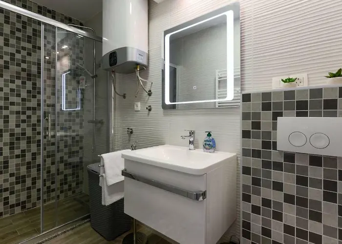 Reza Luxury Задар