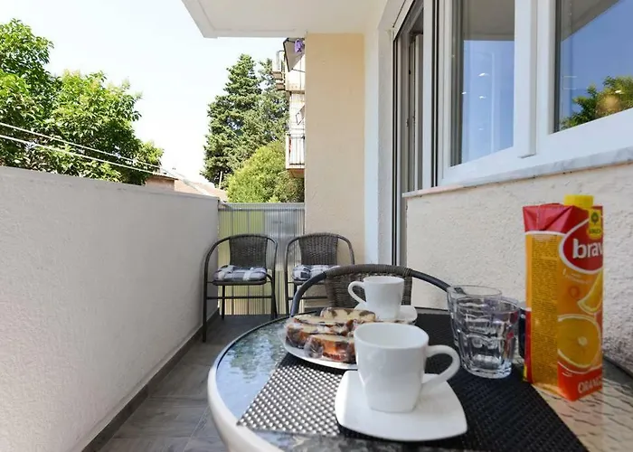 Reza Luxury Апартаменти Задар